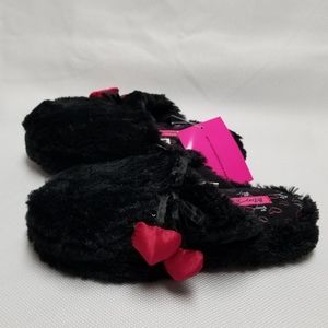 Betsey Johnson slippers. Black sparkle fur, size 6